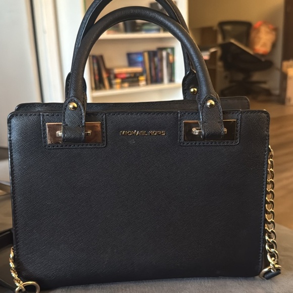 MK Saffiano - Picture 1 of 1